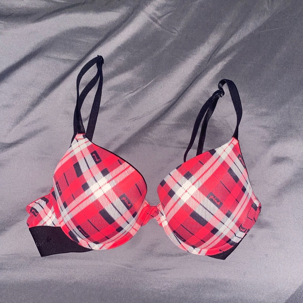 Victoria’s Secret bra
